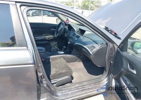 2008 Honda Accord 2.4 Ex from USA, damaged, VIN 1HGCP26778A047851